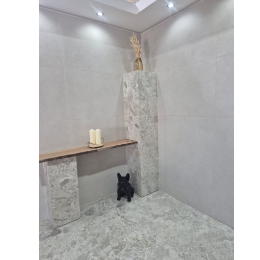 Box R